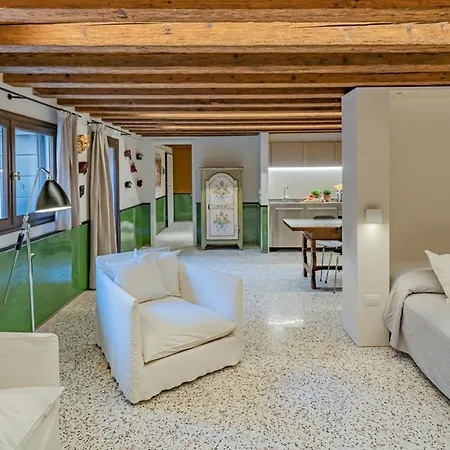 Tagiapiera Venetian Studio With Private Courtyard Renewed In 2021! Apartamento Veneza