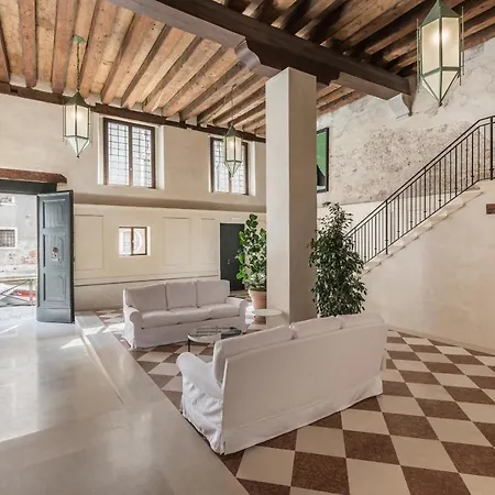 Tagiapiera Venetian Studio With Private Courtyard Renewed In 2021!